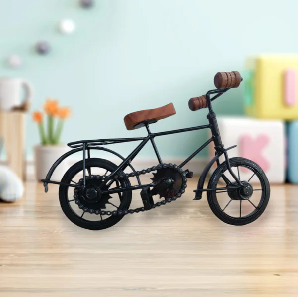 Cycle Showpiece