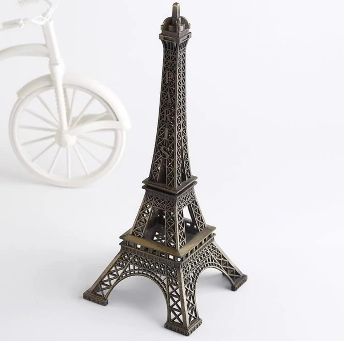 Eiffel Tower Showpiece – photo 3