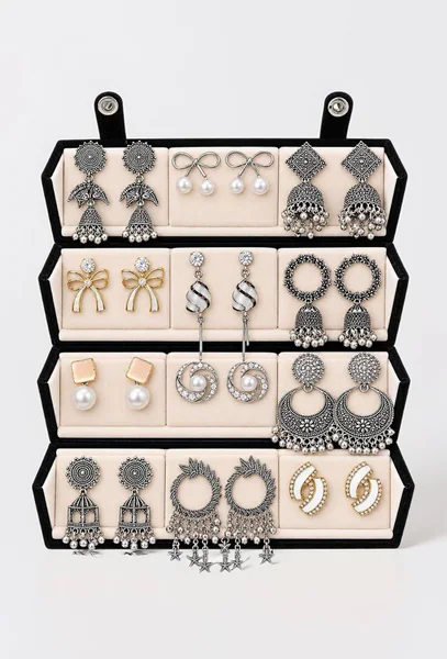 Jimikki Earrings Gift Box