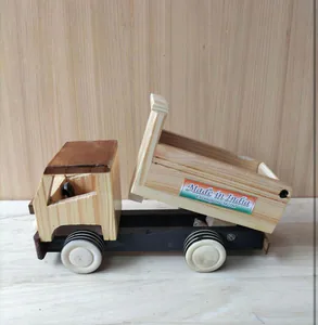Wooden Lorry – photo 3